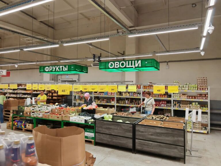 Необычные_светильники_для_дискаунтера_Победа_Буквадел (1)